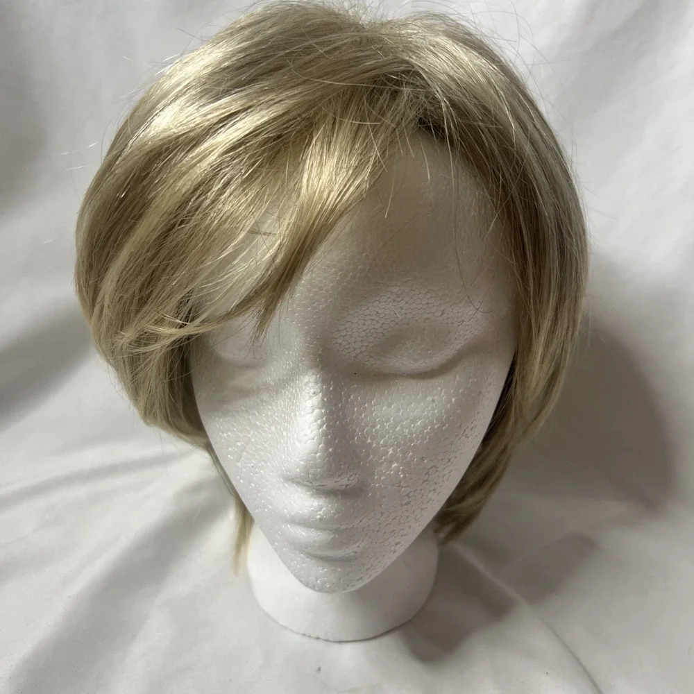 Estetica Designs Renae RH1488 Wig Dark Blonde w/lightest Blonde Highlights‎